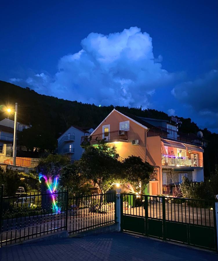 Casa Erceg Amor Vincit Omnia Skradin Bagian luar foto