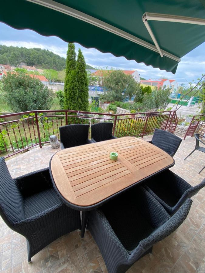 Casa Erceg Amor Vincit Omnia Skradin Bagian luar foto