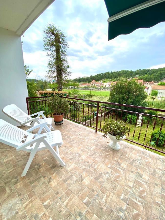 Casa Erceg Amor Vincit Omnia Skradin Bagian luar foto