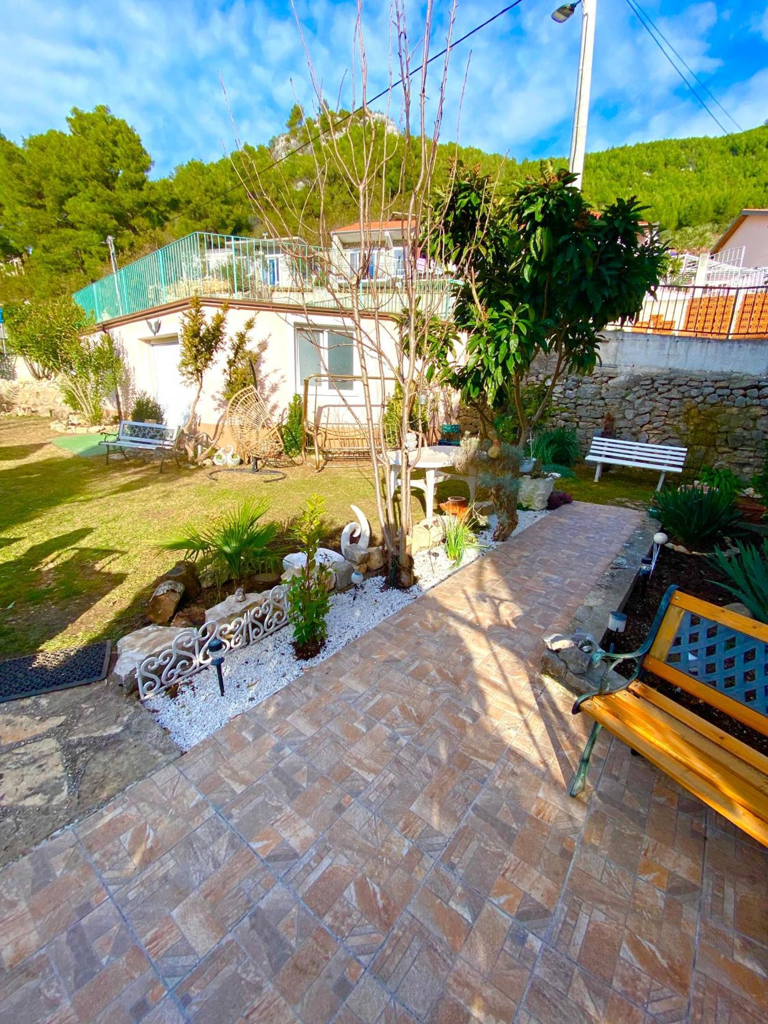 Casa Erceg Amor Vincit Omnia Skradin Bagian luar foto